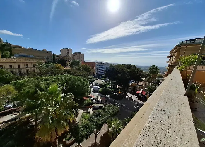 Palazzo Caratozzolo - Attico Apartman *