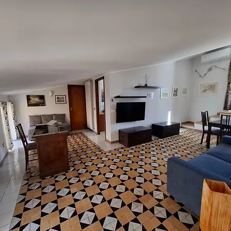 Palazzo Caratozzolo - Attico Apartment *